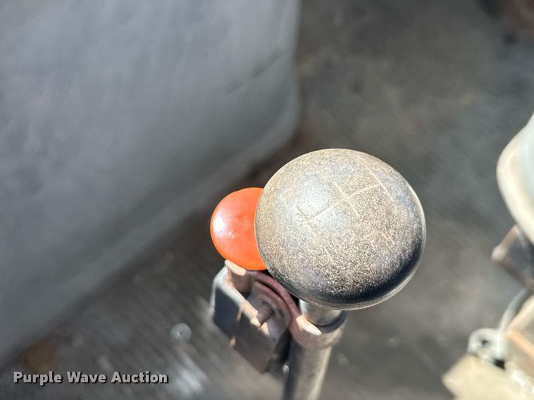 image for item EJ3633 1987 Ford LN8000F utility / service truck with crash attenuator 