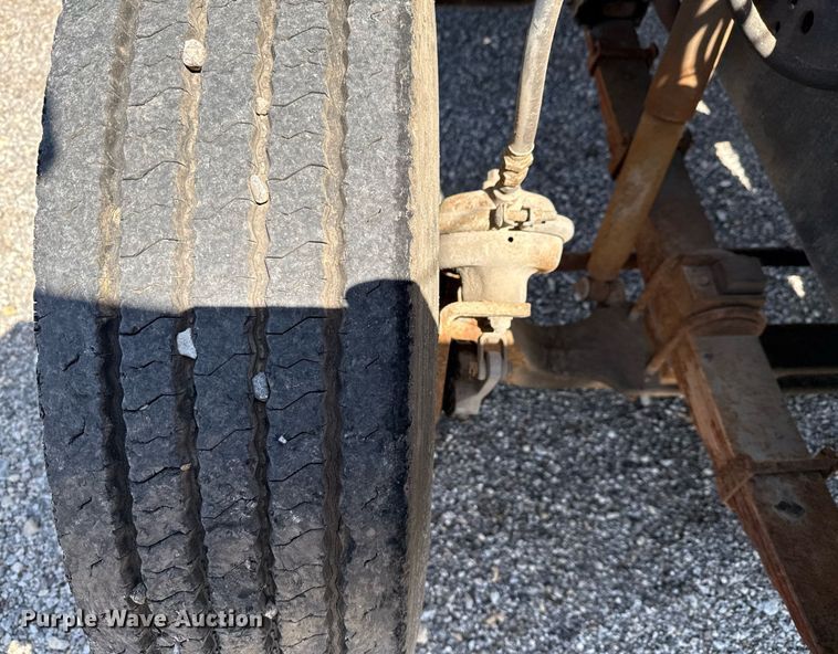 image for item EJ3633 1987 Ford LN8000F utility / service truck with crash attenuator 