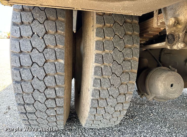 image for item EJ3633 1987 Ford LN8000F utility / service truck with crash attenuator 