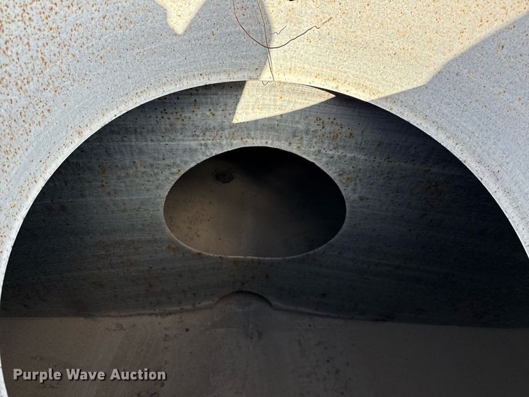 image for item EJ3643 2000 Ford F650 Super Duty XL water truck