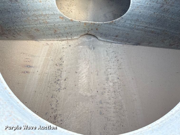 image for item EJ3643 2000 Ford F650 Super Duty XL water truck