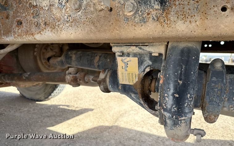 image for item EJ3643 2000 Ford F650 Super Duty XL water truck