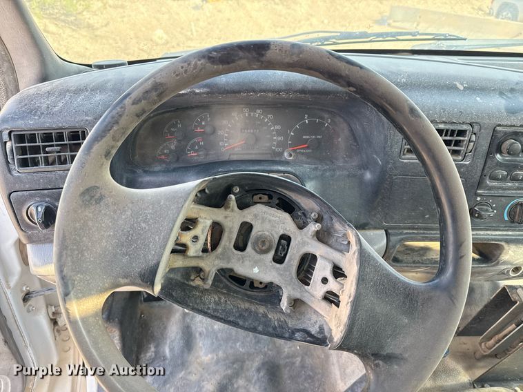 image for item EJ3643 2000 Ford F650 Super Duty XL water truck