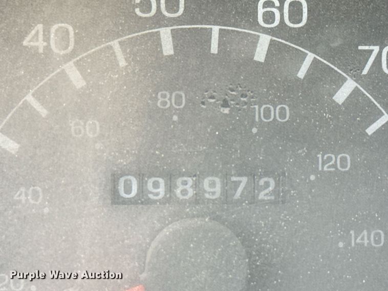 image for item EJ3643 2000 Ford F650 Super Duty XL water truck