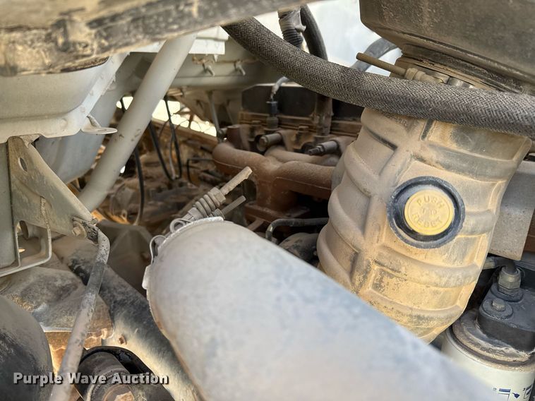 image for item EJ3643 2000 Ford F650 Super Duty XL water truck