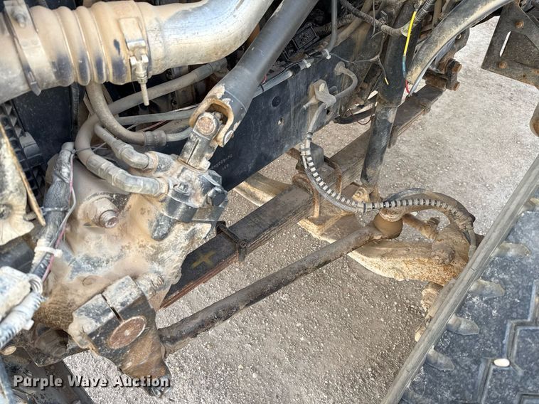 image for item EJ3643 2000 Ford F650 Super Duty XL water truck