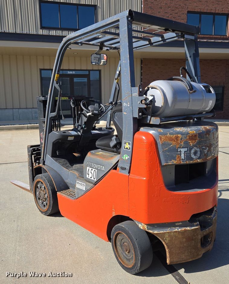 image for item EJ7379 Toyota 8FGCU20 forklift