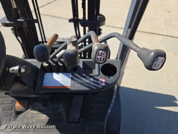 image for item EJ7379 Toyota 8FGCU20 forklift