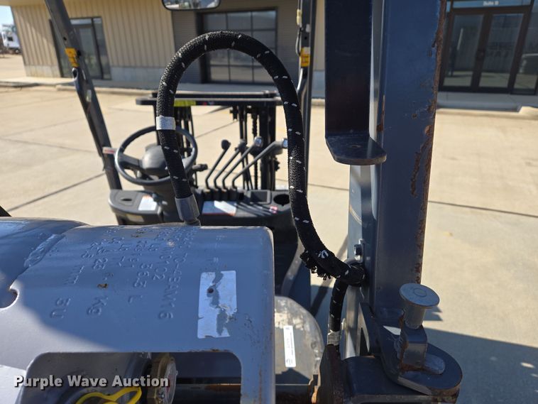 image for item EJ7379 Toyota 8FGCU20 forklift