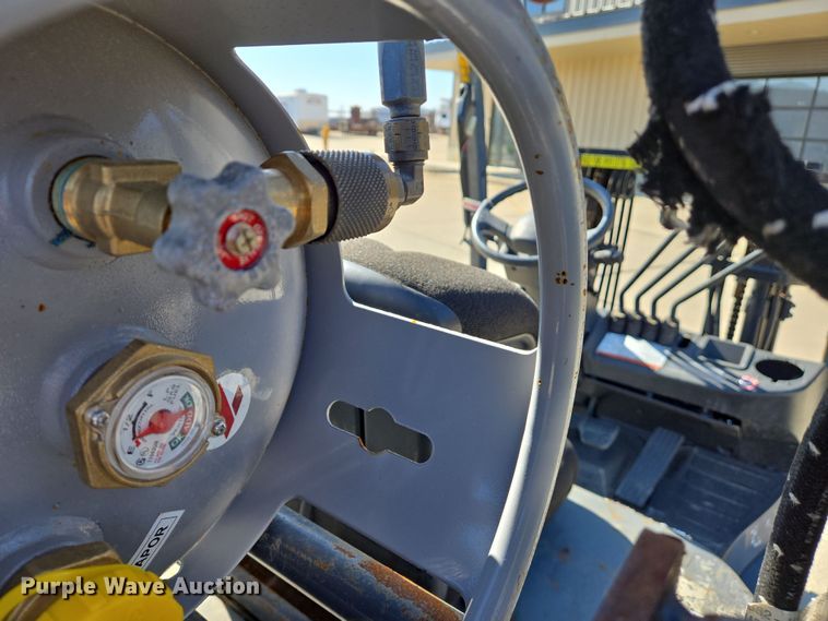 image for item EJ7379 Toyota 8FGCU20 forklift