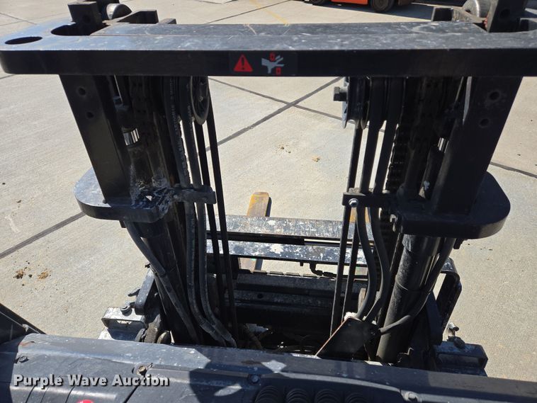 image for item EJ7380 Toyota 8FGCU20 forklift