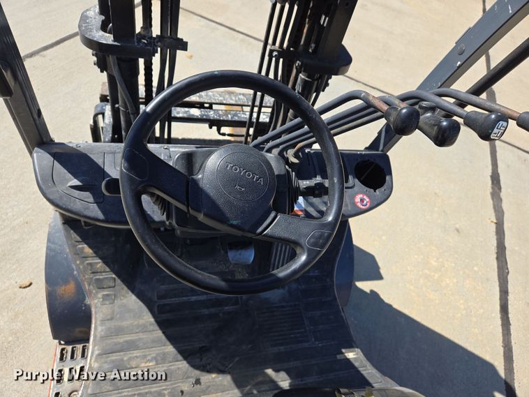 image for item EJ7380 Toyota 8FGCU20 forklift