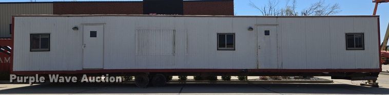 image for item EJ7381 1999 Pac Van office trailer