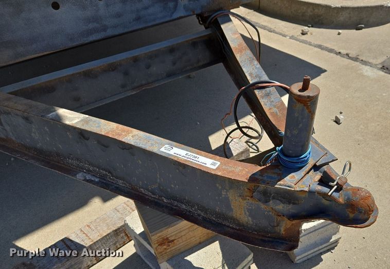 image for item EJ7381 1999 Pac Van office trailer