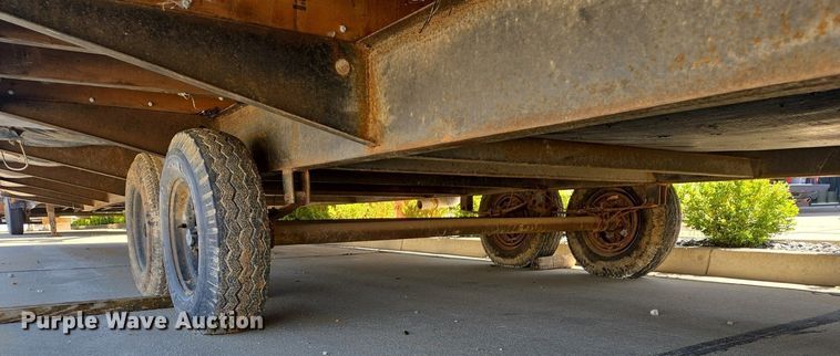 image for item EJ7381 1999 Pac Van office trailer