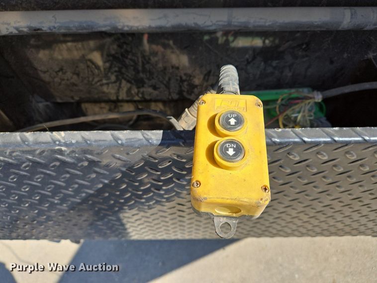 image for item EJ7382 2016 PJ dump trailer