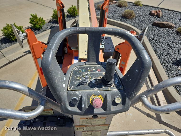 image for item EJ7385 2017 JLG Lift T350 boomlift