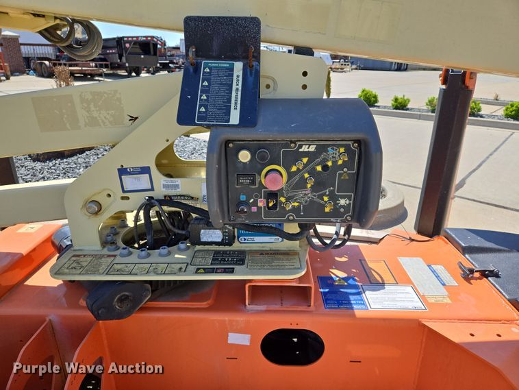 image for item EJ7385 2017 JLG Lift T350 boomlift