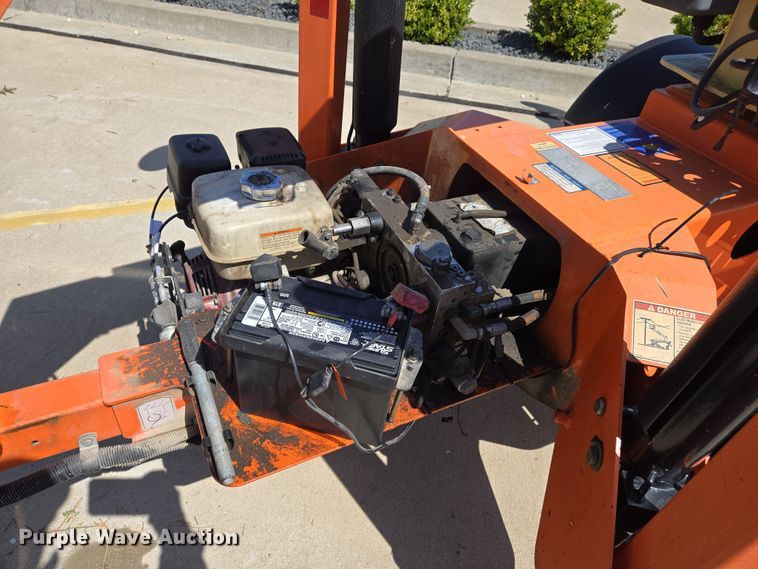 image for item EJ7385 2017 JLG Lift T350 boomlift