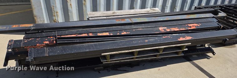 image for item EJ7386 Pallet racking