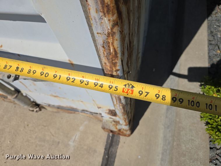 image for item EJ7388 2009 shipping container