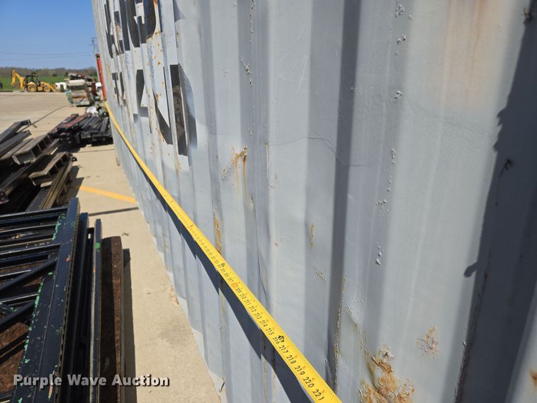 image for item EJ7388 2009 shipping container