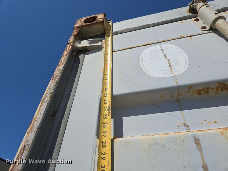 image for item EJ7388 2009 shipping container