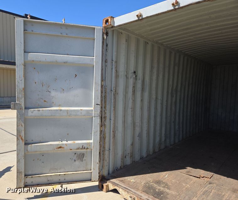 image for item EJ7388 2009 shipping container
