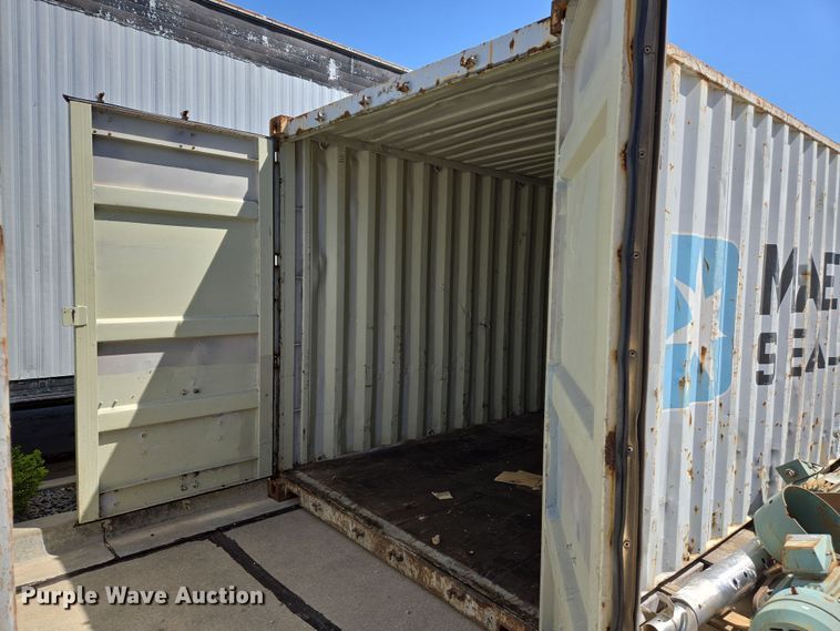 image for item EJ7389 2009 shipping container