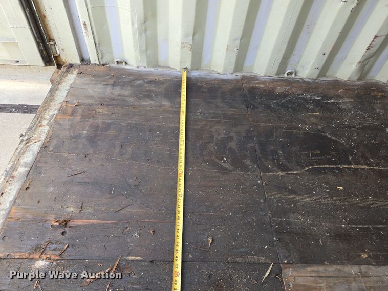 image for item EJ7389 2009 shipping container