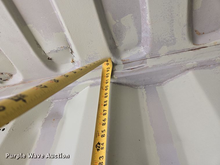 image for item EJ7389 2009 shipping container