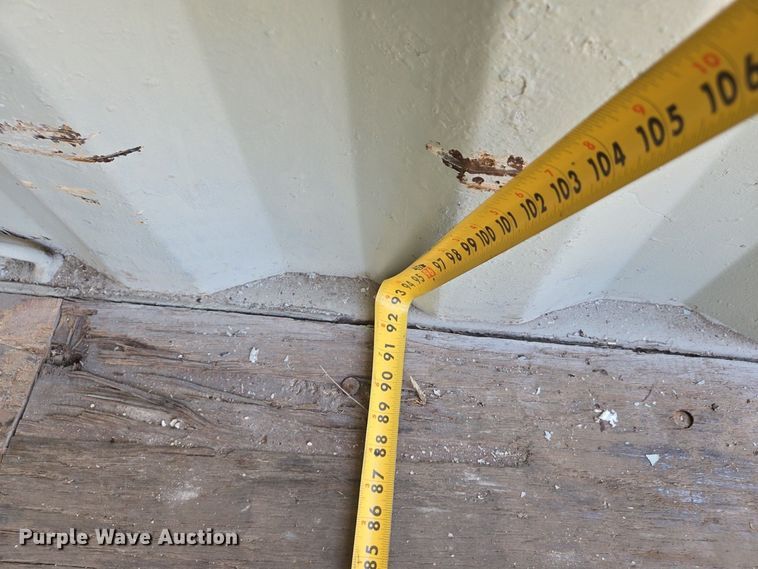 image for item EJ7390 2008 CIMC shipping container