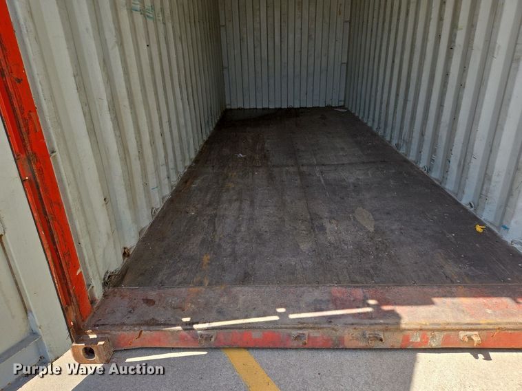 image for item EJ7391 2003 CIMC shipping container