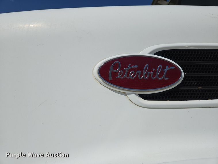 image for item EJ7392 2008 Peterbilt 340 dump truck