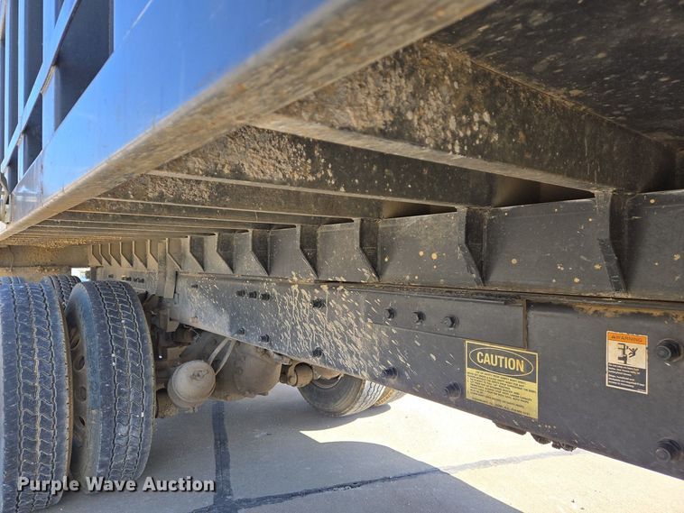 image for item EJ7392 2008 Peterbilt 340 dump truck