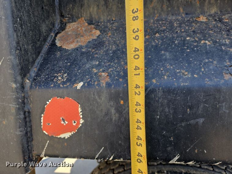 image for item EJ7392 2008 Peterbilt 340 dump truck