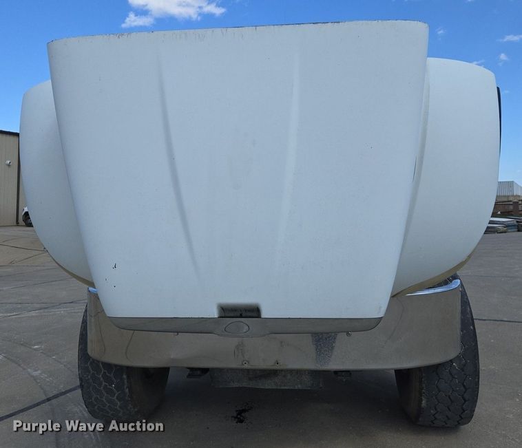 image for item EJ7392 2008 Peterbilt 340 dump truck