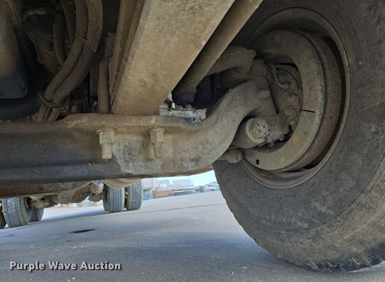 image for item EJ7392 2008 Peterbilt 340 dump truck