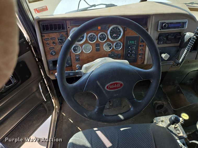 image for item EJ7392 2008 Peterbilt 340 dump truck