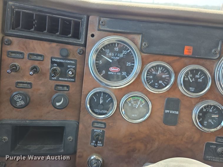 image for item EJ7392 2008 Peterbilt 340 dump truck