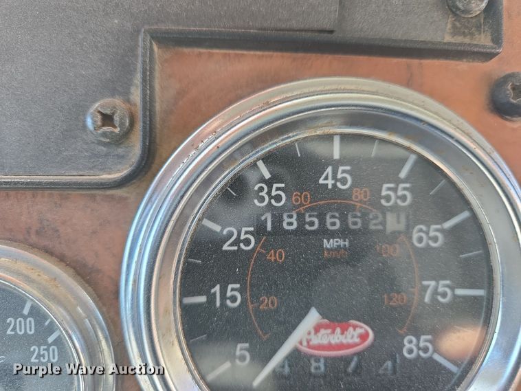 image for item EJ7392 2008 Peterbilt 340 dump truck