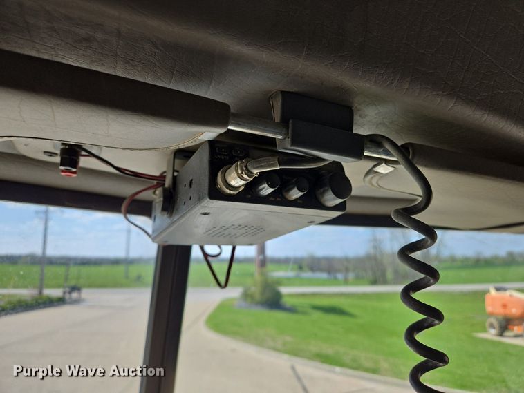 image for item EJ7392 2008 Peterbilt 340 dump truck