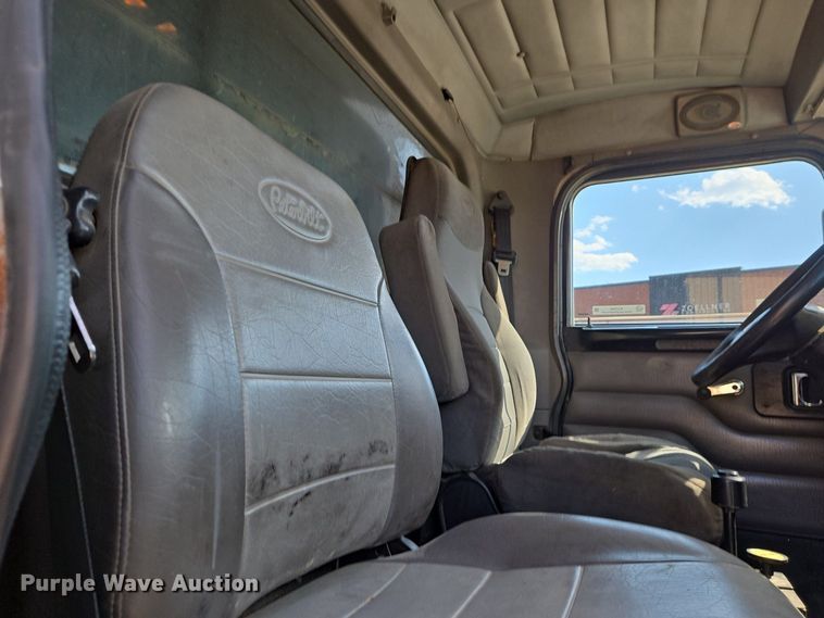 image for item EJ7392 2008 Peterbilt 340 dump truck