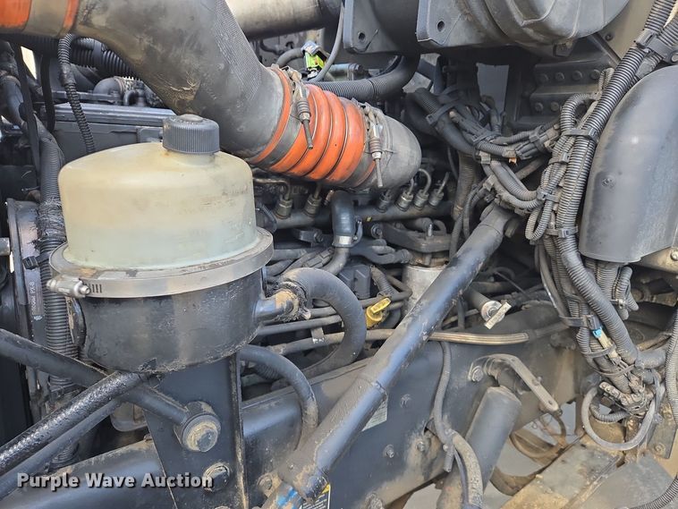 image for item EJ7392 2008 Peterbilt 340 dump truck