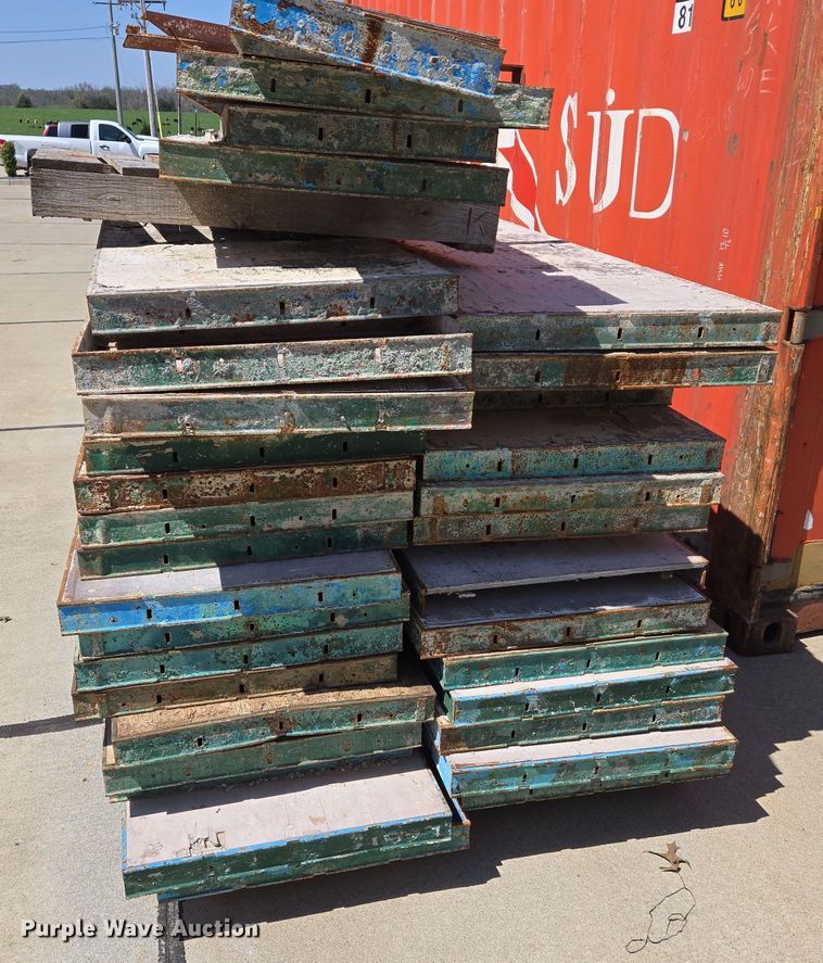 image for item EJ7393 Approximately 78 concrete forms