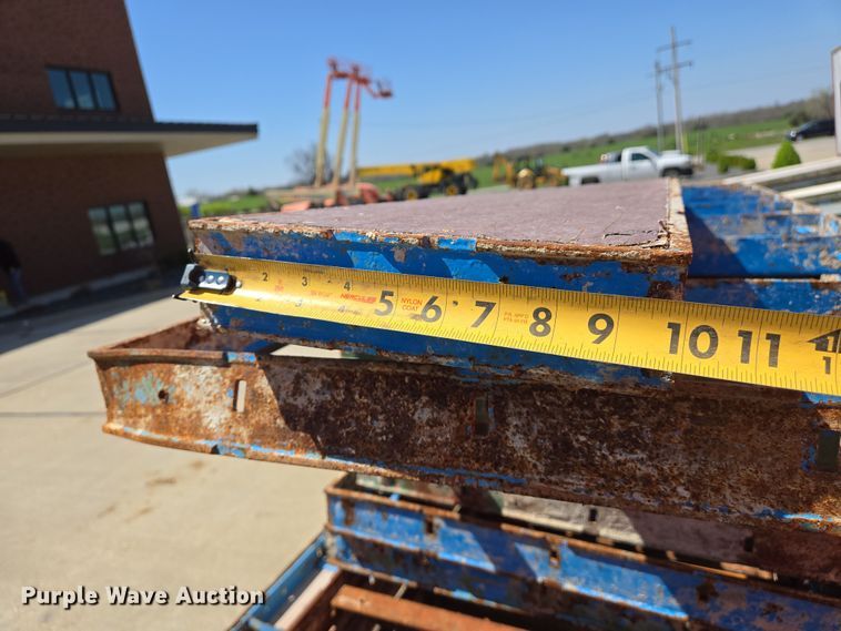 image for item EJ7393 Approximately 78 concrete forms