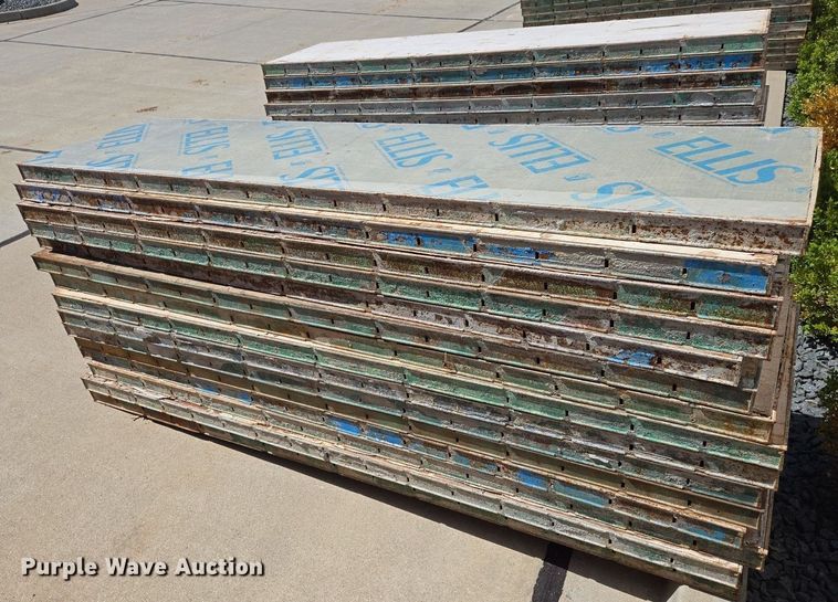 image for item EJ7394 Approximately 30 concrete forms