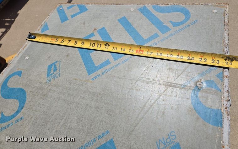 image for item EJ7394 Approximately 30 concrete forms