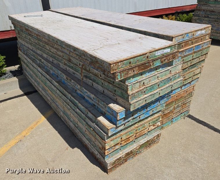 image for item EJ7395 Approximately 30 concrete forms