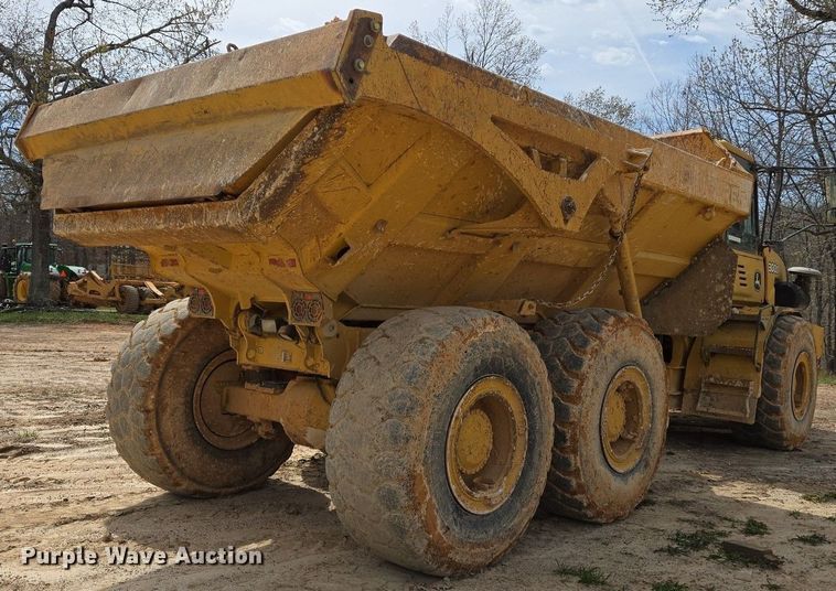 image for item EJ7401 2006 John Deere 300D articulated haul truck